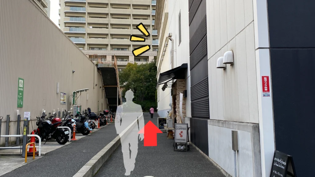 駐車場からアニヴェルセル大阪までの行き方