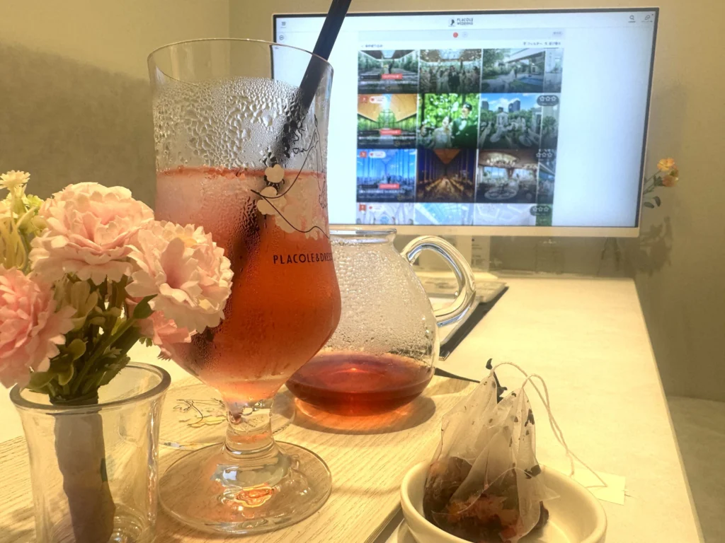 DRESSY CAFE大阪