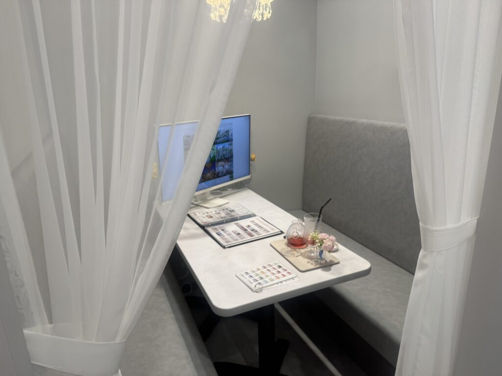 DRESSY CAFE　大阪