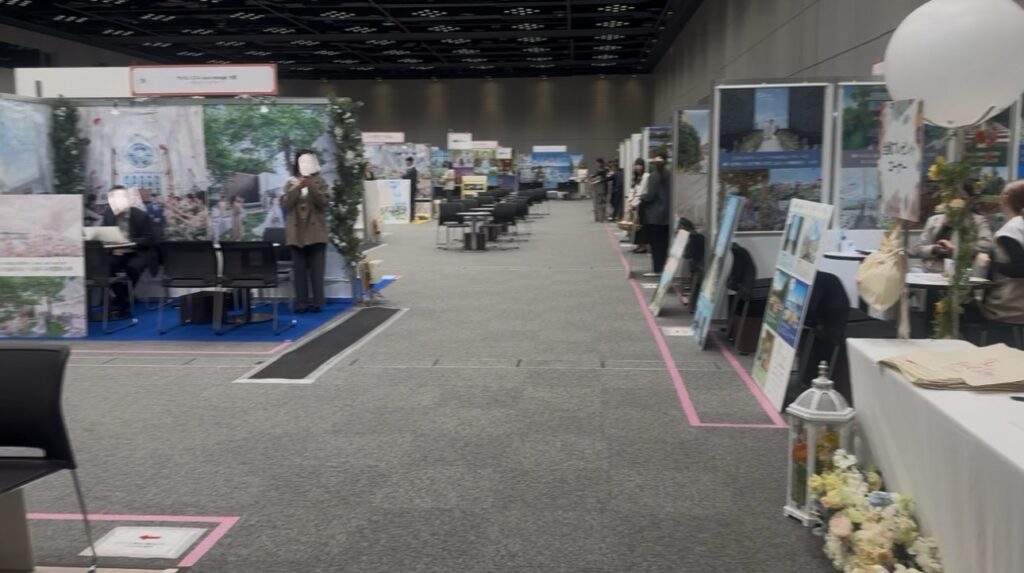 開場直後は「デパート感」に注意